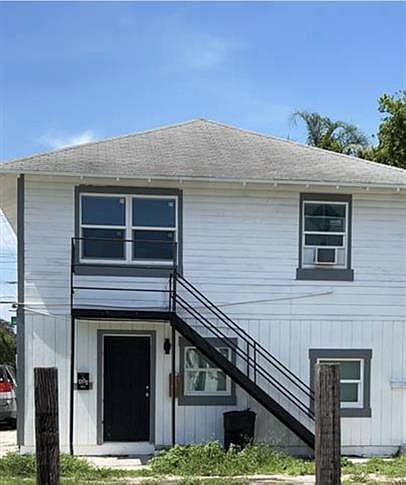 1st image of 1101 Drew St #13