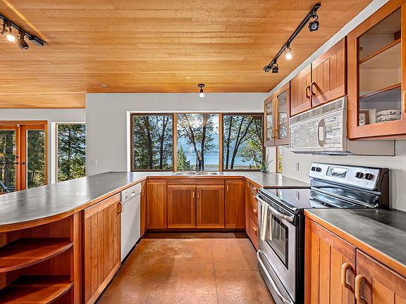 5th image of 6161 Lacon Rd