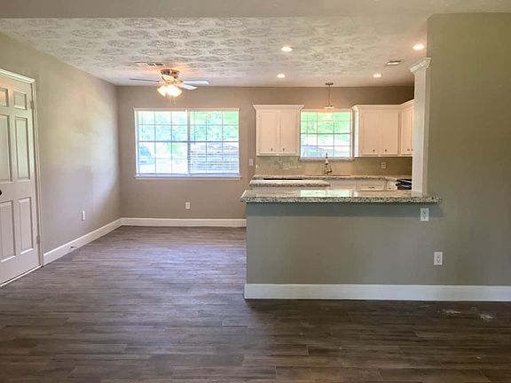 5th image of 8766 Spring Woods Dr
