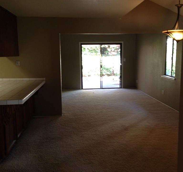 1st image of 23 Park West Ct