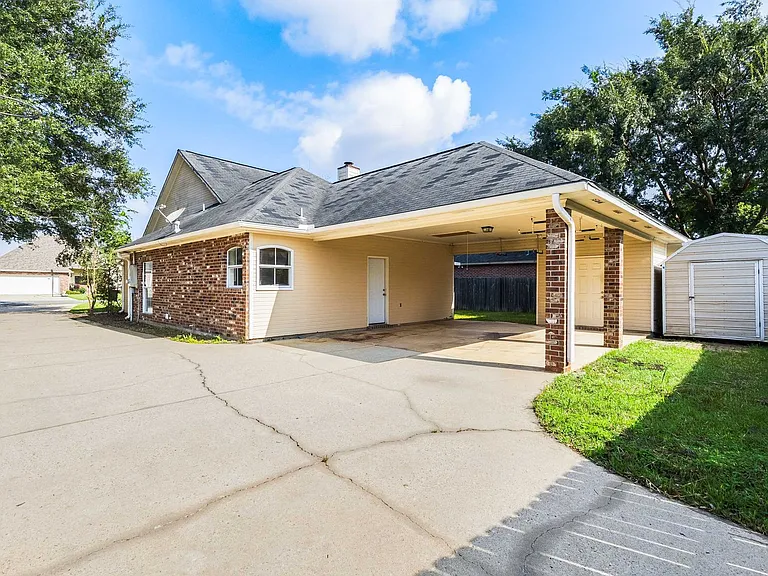 111 Songbird Ln — Photo 21