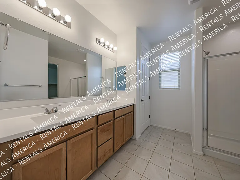7513 W Illini St — Photo 31