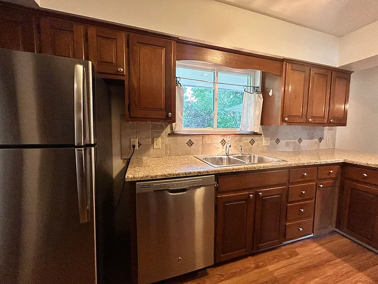 6820 Harvest Rd — Photo 12