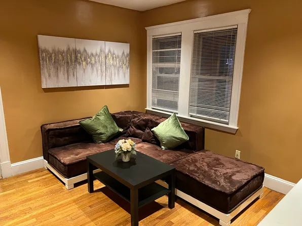 101 E Squantum St #2, Quincy, MA 02171