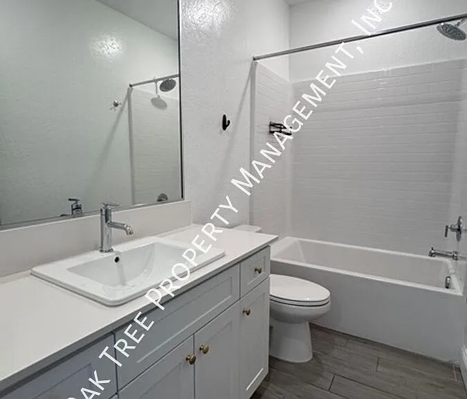 1833 N Phillip Ave — Photo 11