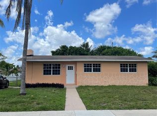 145 NE 191st St, Miami, FL 33179