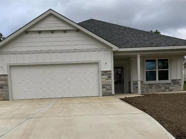 403 Leslie Ln, Excelsior Springs, MO 64024
