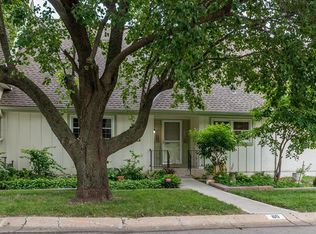 60 Woodbridge Ln, Kansas City, MO 64145