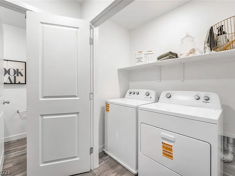 903 Rosy Starling St — Photo 36