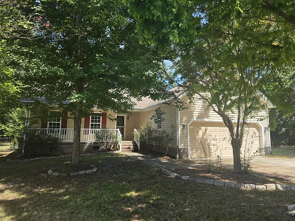 105 Bloomingfield Pl