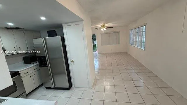 Royal Terrace Condominium — Photo 3