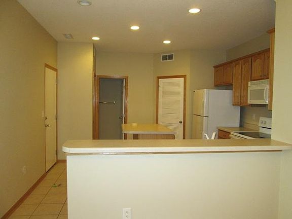 5th image of 3912 NE Rosewood Ln
