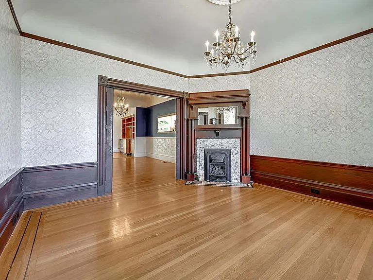 525 Liberty St — Photo 7