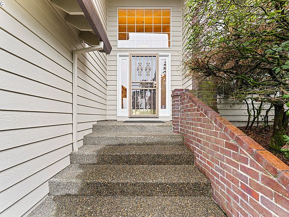 4th image of 14731 SE Landis Ct