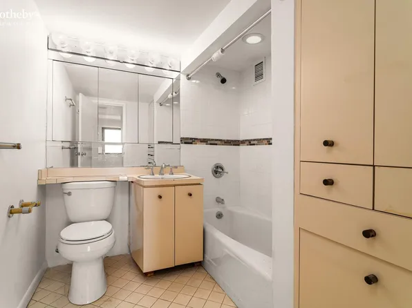 225 East 57th Street 12N image 10 of 10