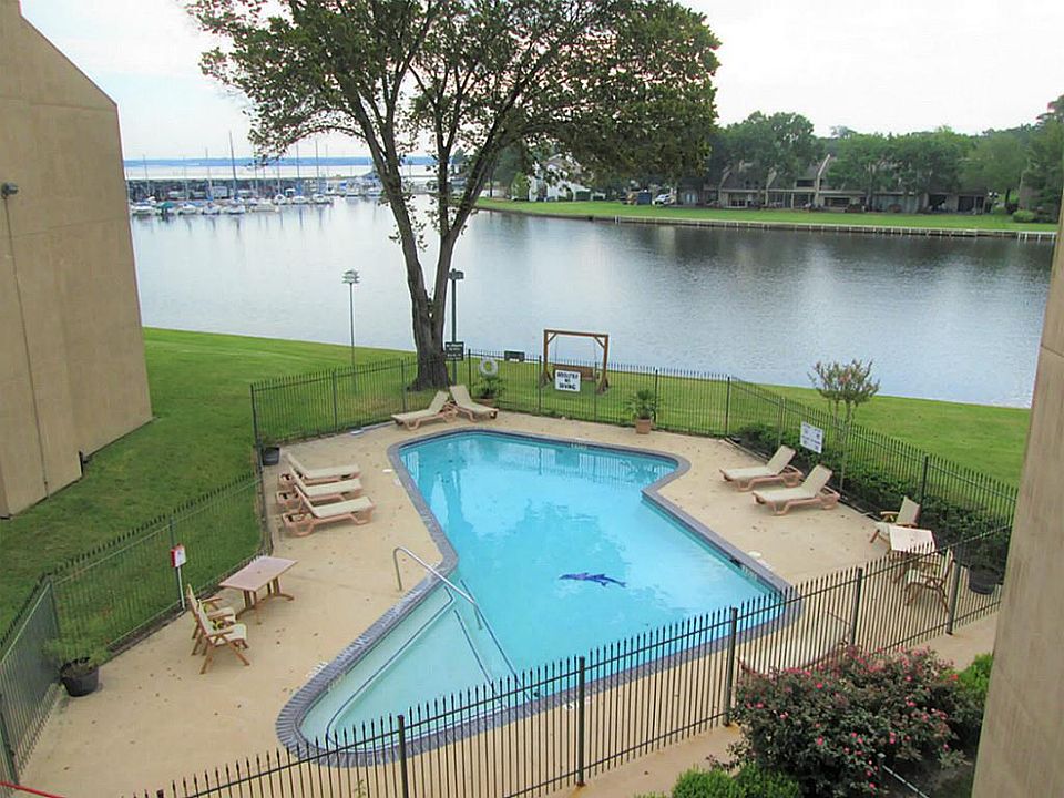 1st image of 12600 Melville Dr #317