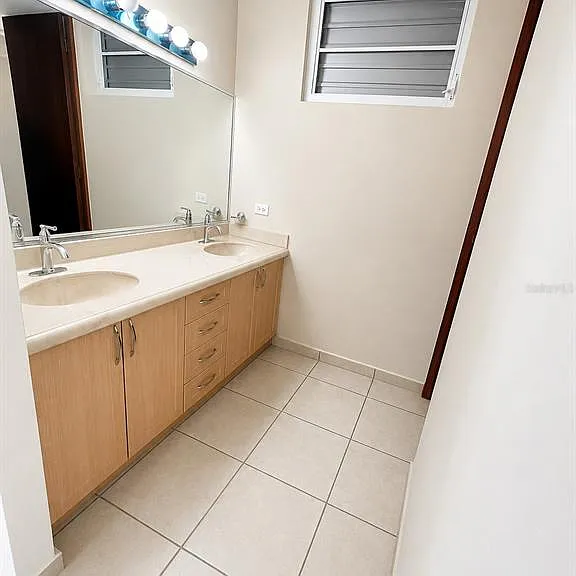 L-143 URB PALACIOS DEL PR Calle Pacifico — Photo 10
