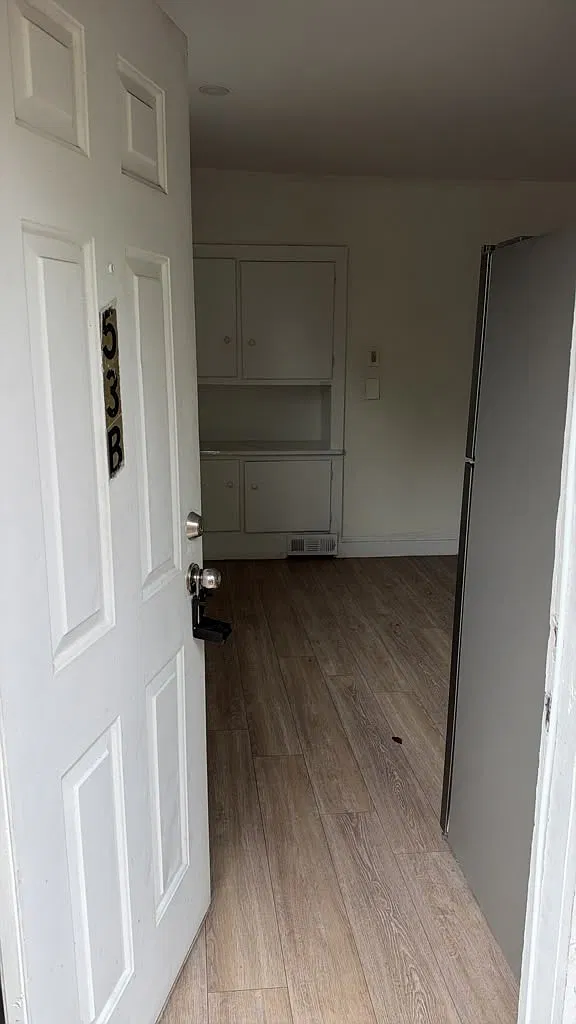 1 bed, $1,225 — Photo 4