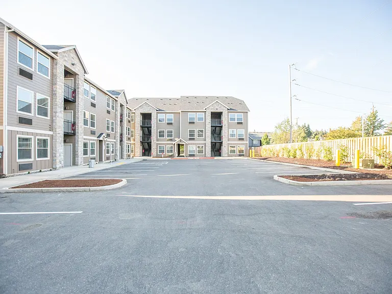 Q1 Apartments — Photo 30