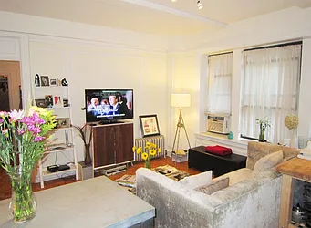 Rented by City Connections Realty