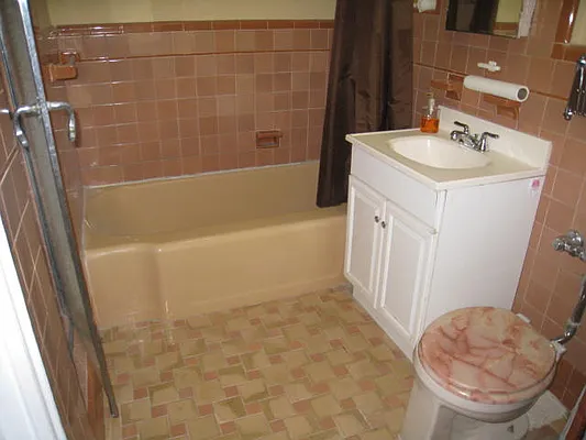 Rented by Alexiou Realty | media 4