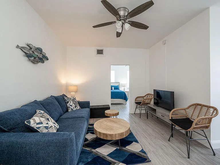1200 Duval St #1 — Photo 1