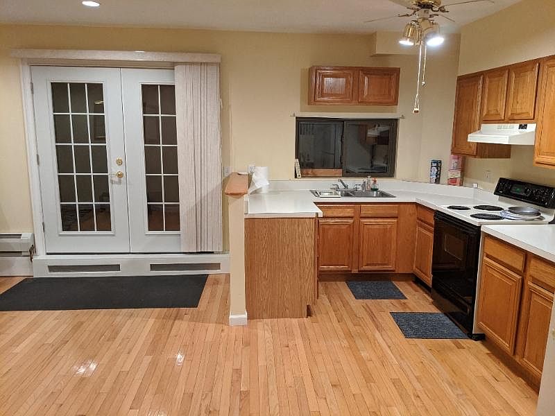 1st image of 22 Bradley Ct