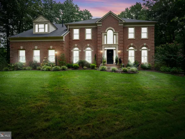 9808 Portside Dr, Burke, VA 22015