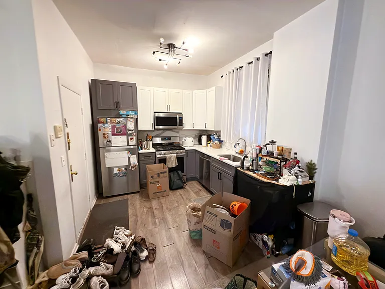 2724 W Chicago Ave #1 — Photo 5