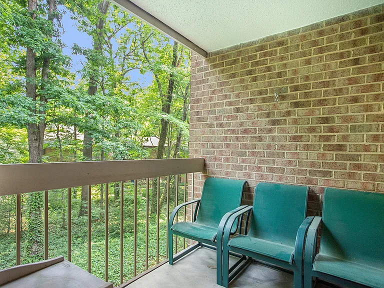 1526 Moorings Dr #12B — Photo 37