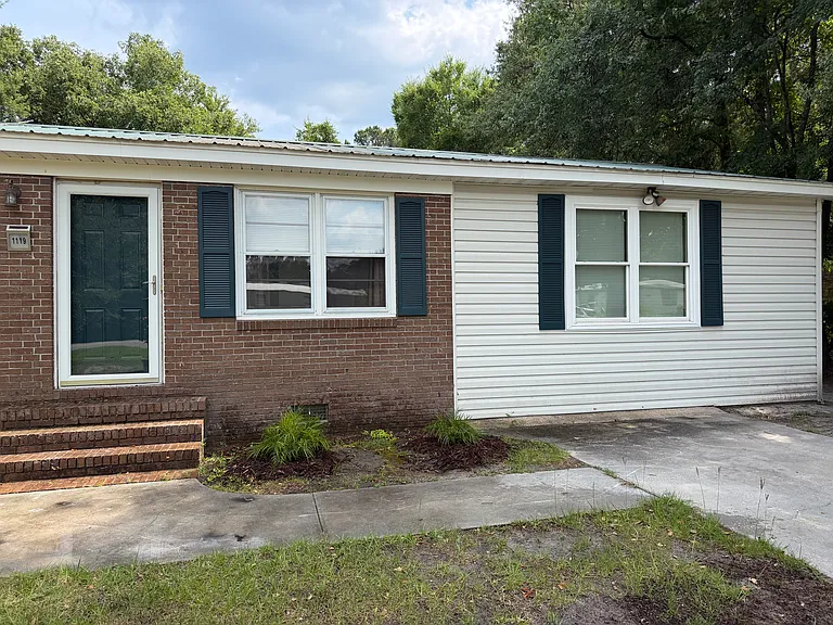 Cox Ferry Rd — Photo 36