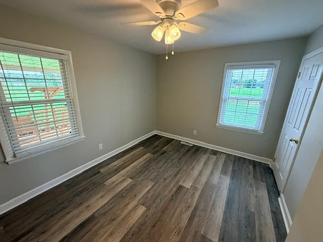 4895 Highway 55 W — Photo 12