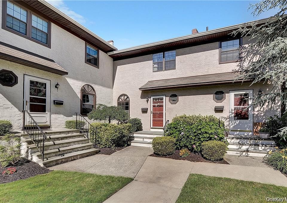 1st image of 62 Somerset Drive