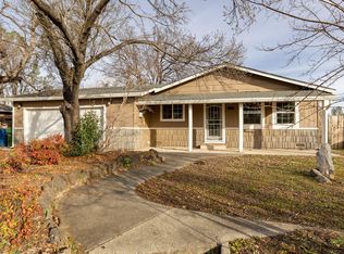 1130 Riviera Dr, Redding, CA 96001