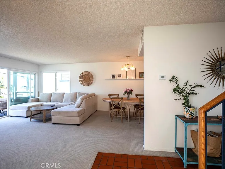 651 24th Pl — Photo 9