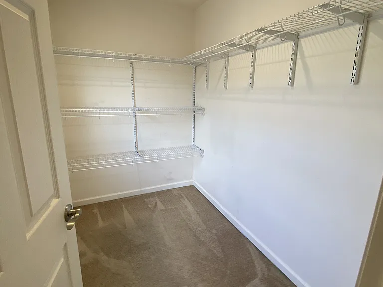 65 Woods Edge Rd #4 — Photo 15