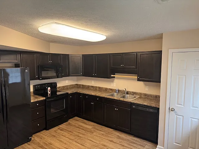 5924 Woodcreek Crossing Way — Photo 5