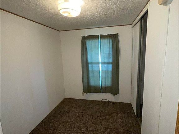 5th image of 411 Stanford St Lot 43
