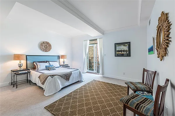 Sold by R New York | media 6