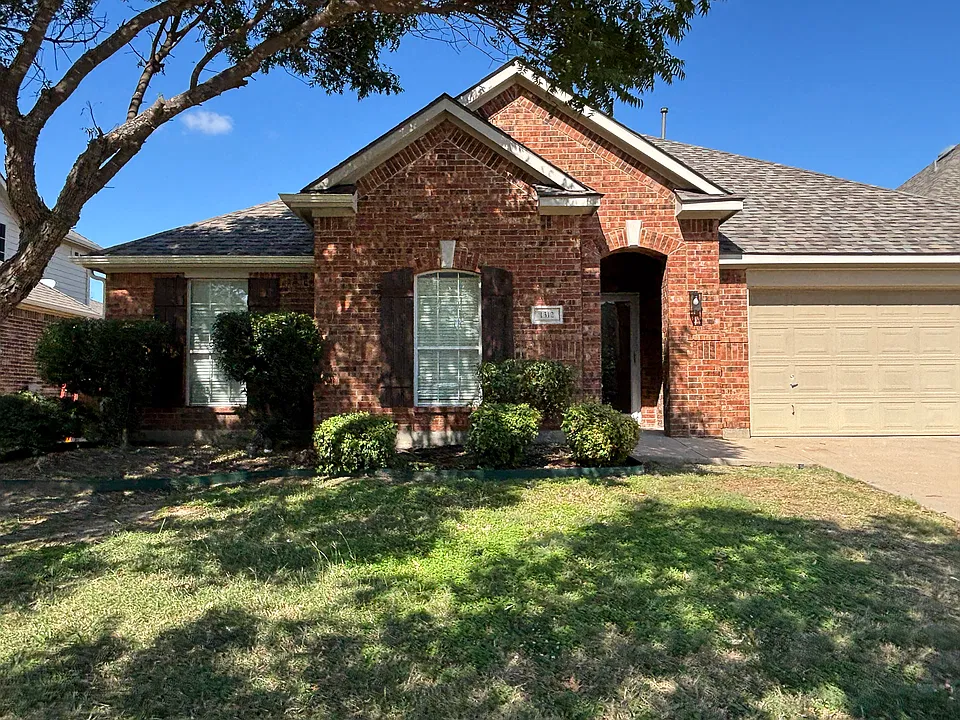 1312 Bateman Ln
