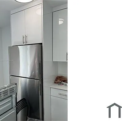 615 NE 3rd St #1 — Photo 7