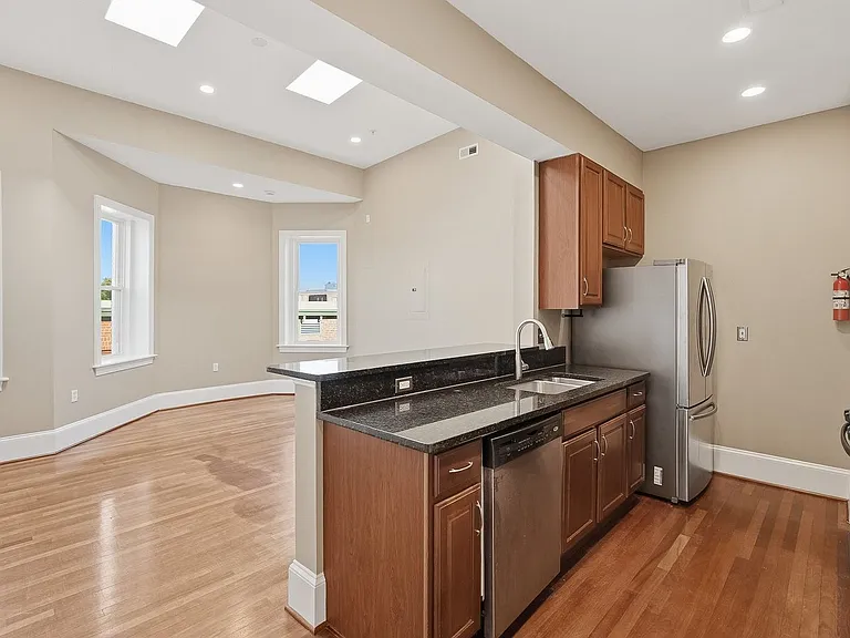 1324 Euclid St NW #407 — Photo 1