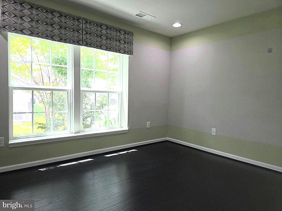 5th image of 14204 Bentley Park Dr