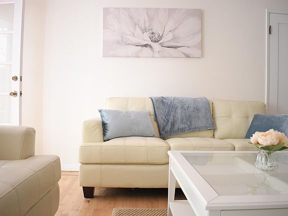 4th image of 1111 11th St APT 1