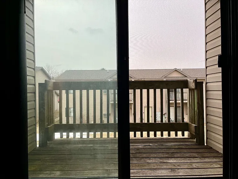 1216 N Point Dr — Photo 13
