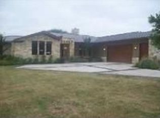 25505 Cliff Xing, Spicewood, TX 78669