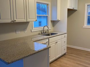 5600 Davison Rd, Clarence, NY 14031