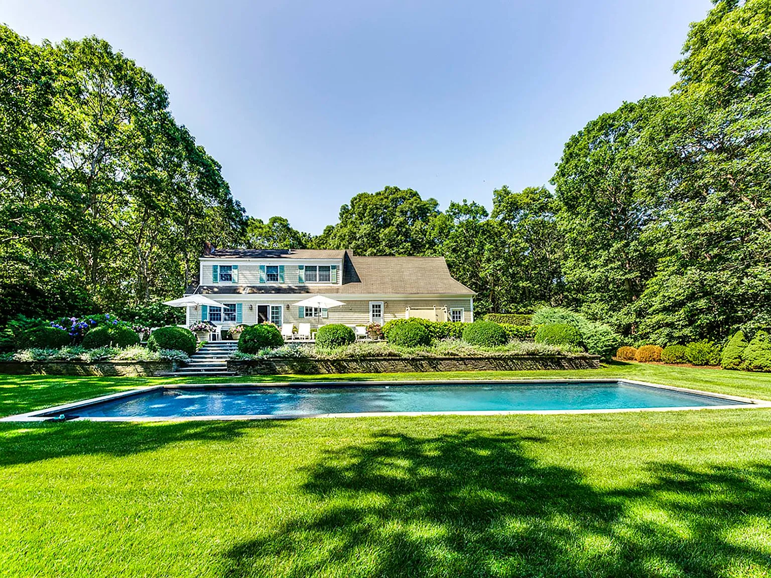 Gorgeous & Private East Hampton Retreat — Photo 1