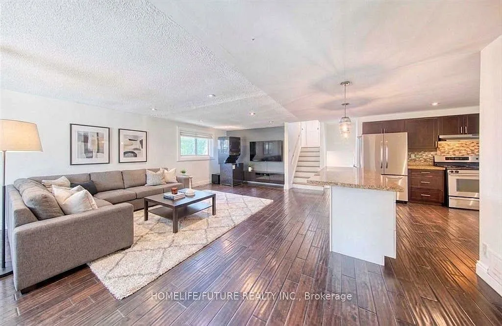3 bed, $2,800 — Photo 2