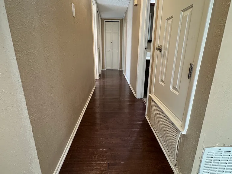 3228 Delaford Dr — Photo 24